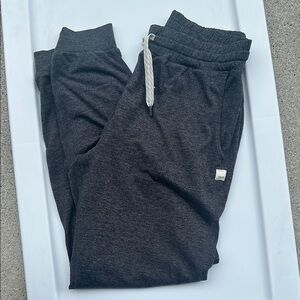 Vuori Joggers Charcoal Grey size XS LONG